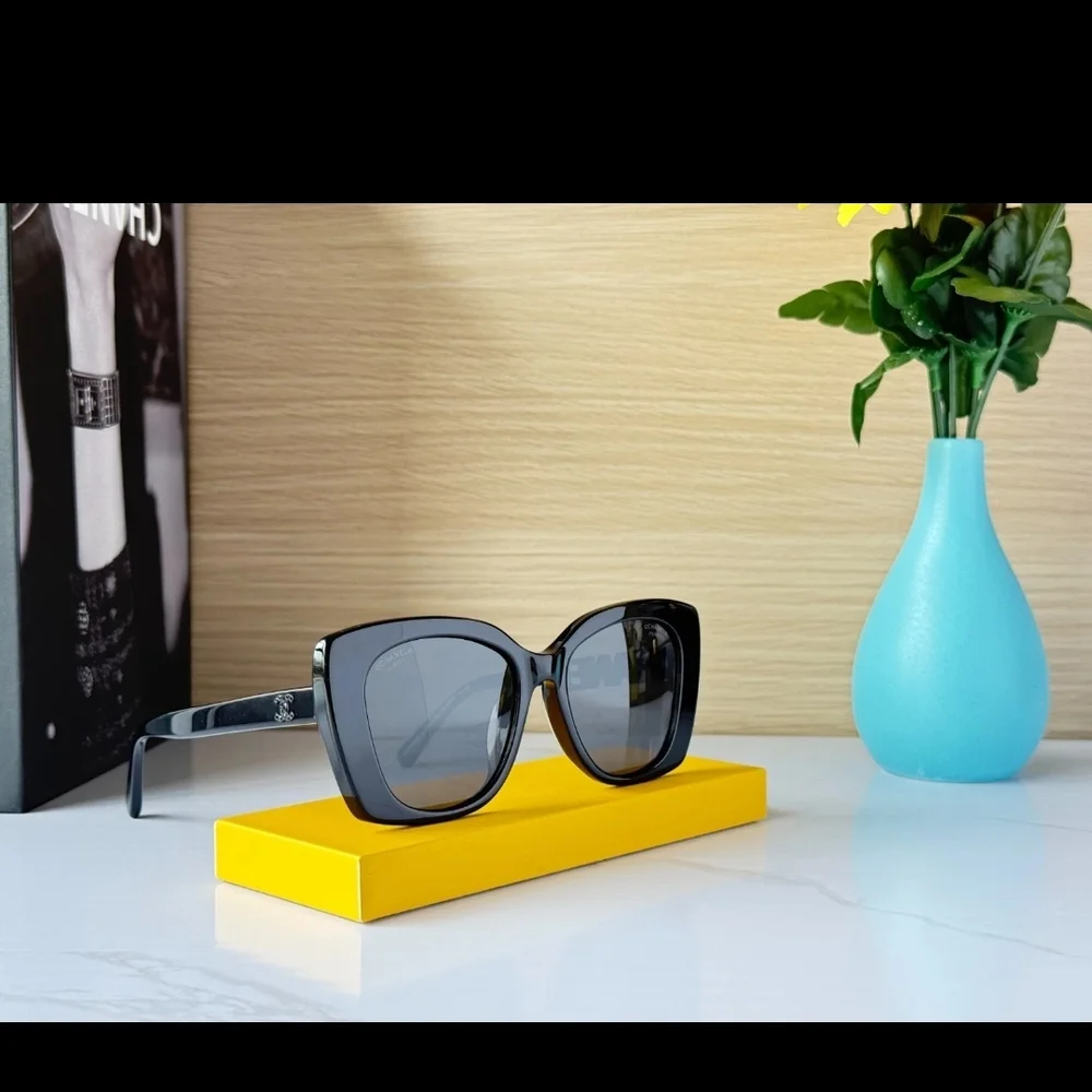 NWT AUTHENTIC Chanel Black Oversized Square Sunglasses 5422B - Picture 8 of 16